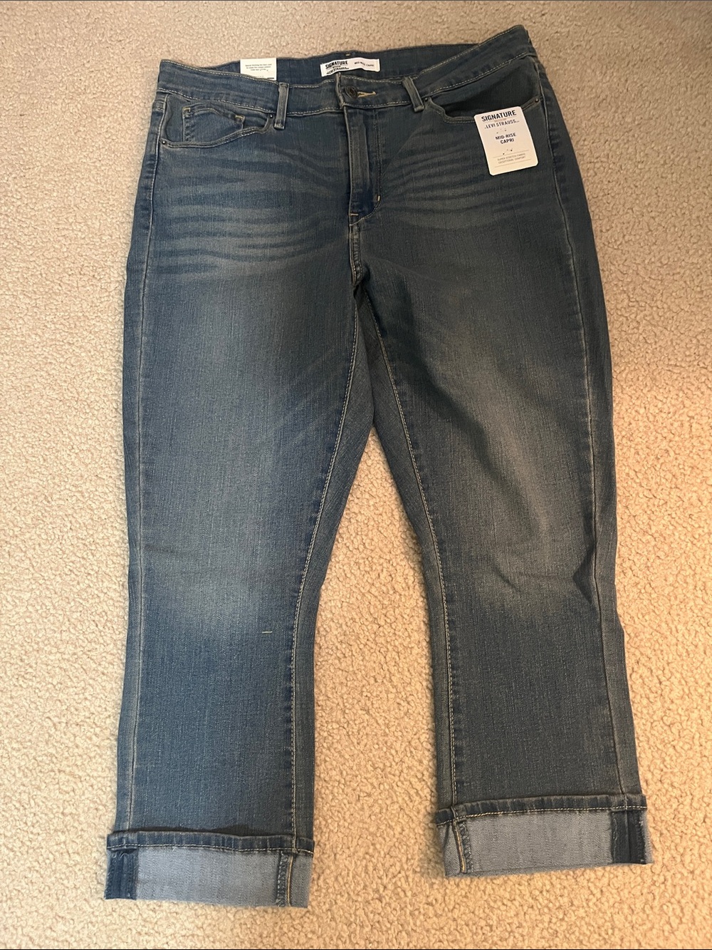 Signature by Levi Strauss Blue Cropped Ankle Jeans